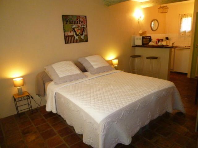 Hotel Les Tournillayres Bédoin Zimmer foto